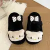 Lindos Zapatos de Casa de Gatito con Lazo de Dibujos Animados de Moda de Punta Cerrada 2026 Invierno Nuevos Antideslizantes de Felpa Cómodos de Algodón para Interiores