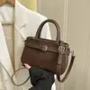 Bolsas de nicho muito estilosas 2026 novas bolsas de ombro e transversal da moda para o dia a dia com um toque descontraído, cores sólidas únicas