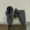 Zapatos de Algodón con Borrego Estilo 2026 Otoño/Invierno Engrosados Nuevos Esponjosos Integrados Cuero y Piel Versátiles Suela Gruesa Botas de Nieve para Mujer Modernos