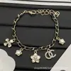 Pulseira Modelo Novo Xiangjia Transfronteiriça com Logo Duplo C e Texto, Outros Estilos Disponíveis, Fotos Disponíveis para Visualização, Atacado