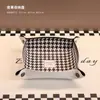 Decoraciones de Entrada del Hogar Adornos Lujo Ligero Gama Alta Gabinete de Zapatos Almacenamiento Sala de Estar Mueble de TV Mobiliario Accesorios para el Hogar Ropa Suave