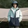 Chaqueta Tres en Uno Estilo Bai Xihe para Hombre Senderismo Camping Impermeable Casual Dos Piezas Chaqueta para Mujer Compra Grupal Estampado