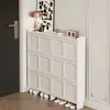 Armário de sapatos flip-door ultrafino na cor creme para entrada de casa, montado na parede, sapateira estreita e de grande capacidade para o corredor