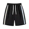 Shorts Masculino Preto com Cordão e Design de Listra Xadrez Lateral, Calça de Cinco Pontos para Esportes e Uso Casual, Calça Masculina de Comprimento Médio para Outerwear