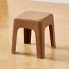 Taburete cuadrado de plástico apilable para el hogar, para apartamentos pequeños, para sala de estar, comedor, dormitorio, taburete de maquillaje, estilo crema, taburete suave tipo bolsa.