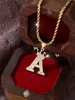 Popular Europeo y Americano 26 Letras Inglesas Corona Completa de Diamantes Colgante de Cobre Collar para Clavícula Simple Moda Joyería de Alta Gama