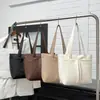 Bolsa Estilosa Feminina 2026 Nova Verão Popular Versátil Bolsa de Ombro Único para Axila Bolsa Tote de Mão Fashion Grande Capacidade