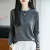 Suéter de Punto Redondo de Lana Fina Otoño/Invierno 2026 Manga Larga para Mujer Bloque de Color Rayas Holgado Falso Dos Piezas