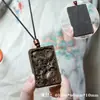 Bodhisattva Ajedrez Carvado de Madera de Águila 461 Colgante Unilateral Marca Zaki Estilo Chino Juguete de Madera de Mano para Colgar en el Cuello