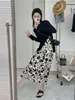 Blusa de Verano 2026 Nueva, Delgada y de Moda para Mujer, Ligeramente Transparente, con Abertura y Diseño Irregular, Protectora del Sol, Ligera para Mujer