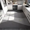 Tapete de chão de cozinha em PVC antiderrapante à prova de óleo lavável com pano tapete de porta sem lavagem tapete especial para soleira tapete de novo estilo corte de carpete