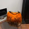 Moda Trendy Transfronteriza Peluche Diseño de Nicho Gama Alta Otoño/Invierno 2026 Bolso de Hombro Cruzado para Mujer