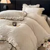 Juego de ropa de cama de cuatro piezas estilo princesa francesa 8D con relieve de terciopelo de leche, engrosado, cálido, felpudo, con encaje femenino, para invierno