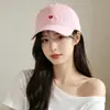 Novo Estilo Coreano Versátil Doce Casual Chapéu de Sol Pequeno Fresco Fofo Bordado de Coração Boné de Baseball Boné Bico de Pato para Casal