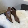 Botines de Tobillo con Punta Estilo Coreano Botas para Mujer 2026 Otoño/Invierno Nueva Llegada Botas Adelgazantes de Tacón Grueso Plata Tacón Medio Botas de Moda