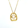 Colar com Design Irregular de Pedra Preciosa Minimalista Estilo Francês para Mulheres, Pingente Elegante e Sofisticado em Aço Titânio