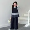 Conjunto Informal de Tres Piezas para Niñas, Estilo Coreano de Moda, Chaleco de Encaje con Retazos Elegante, Camisa Básica y Pantalones de Pierna Ancha, Moda de Primavera y Otoño