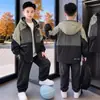 Chaqueta con Capucha de Bloques de Color para Niños Estilo Primavera y Otoño para Niños de Edad Media y Mayores Chaqueta Informal de Trabajo Moda Infantil Tendencia Top Ropa de Otoño