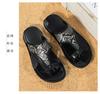 Sandálias Masculinas Transfronteiriças Verão 2025 Novos Sapatos de Praia de Sola Macia Antiderrapantes Tamanho Grande Chinelos de Couro Genuíno