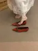 Sapato de salto alto vermelho estilo francês, novo modelo primavera e outono 2026, absolutamente lindo e perfeito com saias, super estiloso e confortável