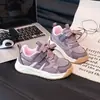 Sapatos Infantis Masculinos Sola Macia Confortáveis Esportivos Casuais 2025 Outono Novo Moda Coreana Versáteis Sapatos Femininos Cortez