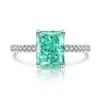 Venta en vivo anillo de diamantes de color rectangular corte flor de hielo diamante de alto carbono para mujer moda europea y americana ambiente de lujo anillo de diamantes