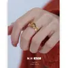 Anillo Retro Maillard Ojo de Tigre Otoño e Invierno para Mujer Anillo de Dedo Índice de Nicho de Gama Alta Anillo de Moda Personalizado Joyería de Mano