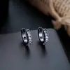 Brincos de Argola Cruzados de Zircônia Transfronteiriços para Homens, Brincos de Argola Lisos, Presilhas de Orelha de Raio, Pingentes de Orelha, Acessórios de Orelha para Mulheres, Amostra de Live do TikTok