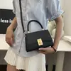 Bolsas Pequenas Retrô Tendência deste Ano para Mulheres Nova Moda Primavera e Verão 2026 Bolsas de Mão Bolsas Transversais de Ombro Casuais Texturizadas