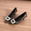 Tacones altos de punta fina con hebilla cuadrada de cristal opcional en dos colores para mujer, tacón fino, corte bajo, adelgazante, versátil, para el trabajo, el trayecto diario, zapatos de salón