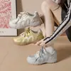 Nueva colección de otoño 2026 de zapatillas blancas para mujer, estilo coreano, moderno, adecuado para estudiantes, casual, versátil y perfecto para el estilo urbano, MXL78