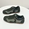 Zapatillas de entrenamiento alemanas retro de gamuza color verde oliva para mujer, nuevo modelo de verano 2026, zapatos casuales versátiles de suela blanda para ir al trabajo