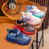 Zapatos Deportivos Infantiles de Primavera y Otoño Antideslizantes Casuales Versátiles Modernos Zapatos Ligeros para Niños Pequeños Zapatos para Correr