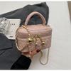 Bolso de Diseño de Nicho con Bordado Lingge 2025 Nuevo Bolso para Mujer Popular Explosivo Bolso Cruzado con Cadena Bolso Cuadrado Pequeño Portátil