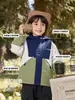 Chaqueta impermeable para niños estilo europeo derecho, parte superior forrada de polar de invierno, nuevo estilo para niños mayores, ropa de invierno moderna para niños y bebés