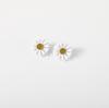 B326 novos brincos coreanos simples de personalidade com pétalas de flor margarida brincos doces versáteis brincos fofos