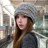 Gorro de tricô plissado estilo coreano para mulheres, novo modelo outono e inverno 2026, simples e versátil, adequado para cabeças grandes, faz o rosto parecer menor, chapéu quente para clima frio