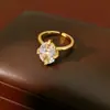 Anel Aberto Oval com Zircônia Banhado a Ouro Real 18K, Anel Estilo Nicho de Alto Padrão, Joia Versátil Simples e Elegante