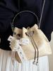 Bolso de Mano Pequeño de Diseño Nicho para Mujer 2025 Verano Nuevo Estilo de Moda Bolso Cruzado de Cadena Bolso de Cubo para Viajero