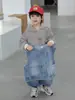 Conjunto de Três Peças de Colete Jeans para Meninos Primavera e Outono Estilo Coreano Roupa Estilosa e Descolada Infantil para Meninos Jovens