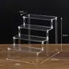 No. 2244 Soporte de Exhibición Acrílico Escritorio para el Hogar Exhibidor por Niveles Estante de Almacenamiento para Figuras Muñecas Caja Sorpresa Pulsera Joyería
