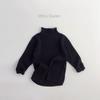 [em estoque] Duas peças para cada mão ~ Suéter infantil Primavera e Outono versão coreana de tesouro da moda masculino e feminino gola alta cachecol suéter
