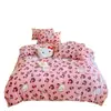 Juego de cuatro piezas de terciopelo de leche de invierno, funda de edredón de franela de coral engrosada y cálida, sábana, juego de tres piezas para dormitorio, ropa de cama para estudiantes