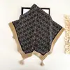 Pañuelo Cuadrado Grande Retro Estilo Francés, Se Puede Usar como Pañuelo para la Cabeza, Diadema, Accesorio para el Cuello, Protector de Cuello, Versátil, Textura Suave, Elegante Pañuelo para Mujer