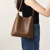 Bolsa Saco 2026 Verão Nova Bolsa Feminina Couro Macio Ombro Transversal Bolsa Tote Bolsa de Mão para o Dia a Dia Bolsa de Viagem