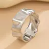 Moda Transfronteriza Europea y Americana Metal Texturizado Brillante Liso Anillo Pulsera Pulsera Diseño Pulsera de Resorte Facetada