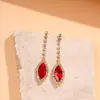 Brincos de Franja em Forma de Gota de Água Europeus e Americanos Transfronteiriços Cravejados com Diamante Vermelho Colar Corrente de Clavícula de Luxo Nicho Conjunto de Joias de Luxo para Mulheres