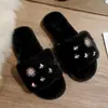 Novas Pantufas Peludas de Comércio Exterior Transfronteiriço, Pantufas de Pelúcia Planas da Moda com Strass para Interior e Casa, Tamanho 43, Pantufas de Uma Tira