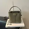 Bolsa Pequena Retrô Simples da Moda para Mulheres 2026 Nova Tendência Versátil Bolsa Transversal Bolsa de Ombro Elegante Bolsa Saco