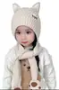Gorro para Niños 2025 Nuevo Gorro de Lana de Invierno Bufanda Integrada Gorro con Protección para las Orejas Niños y Niñas Dibujos Animados Cálido Gorro de Punto